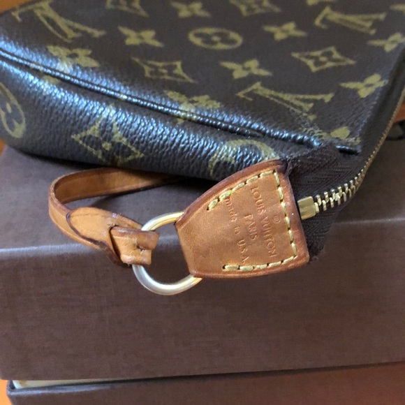 Louis Vuitton Pochette Style M51980 - Picture 3 of 10